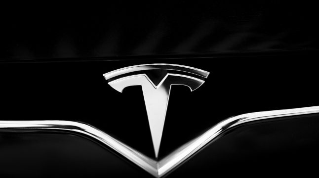 Barclays Cuts Tesla&#8217;s PT by 15%, Doubts Firm&#8217;s Ability to Meet Growth Targets