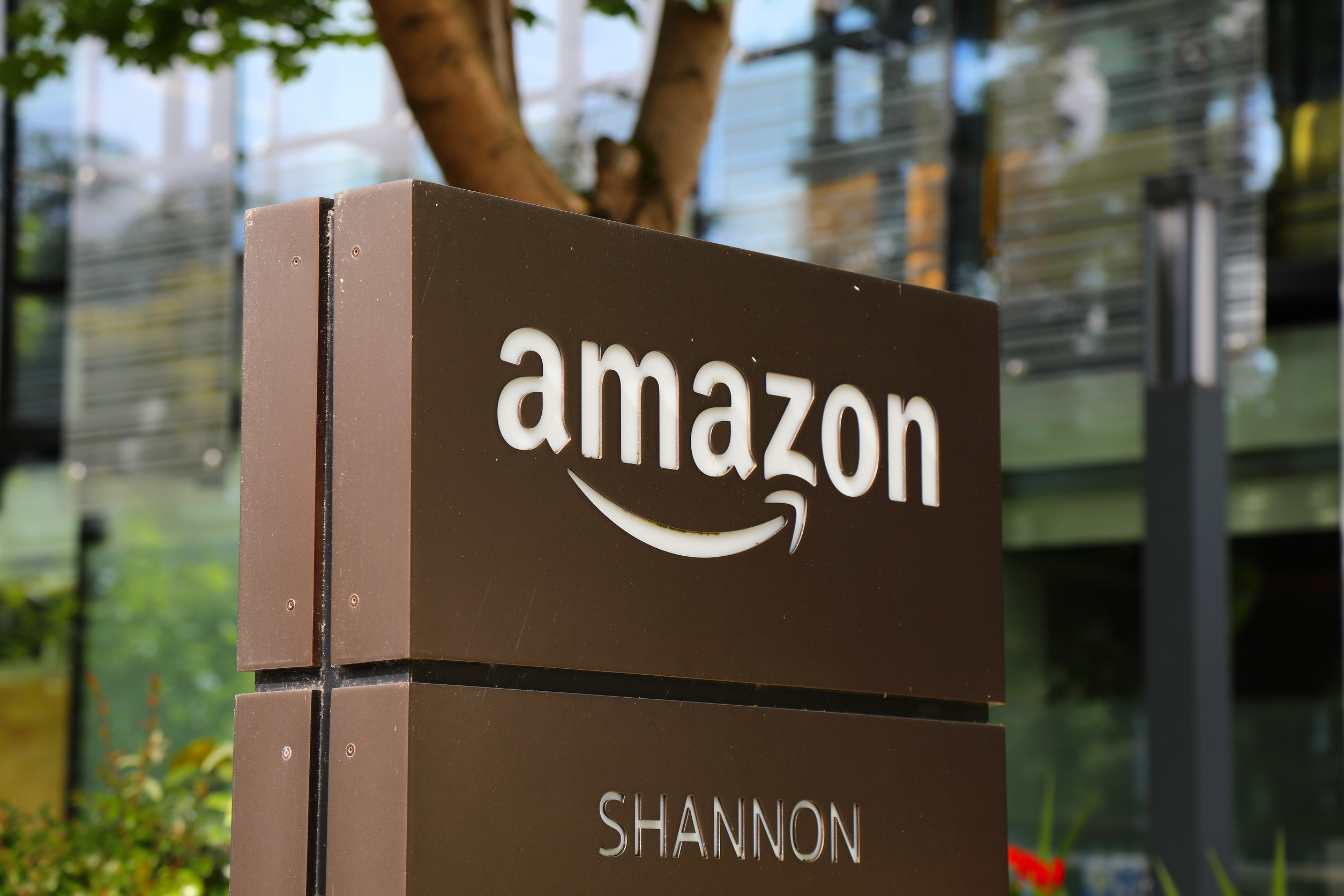 Amazon Eyes TikTok Acquisition with Analysts Eyeing $306 PT
