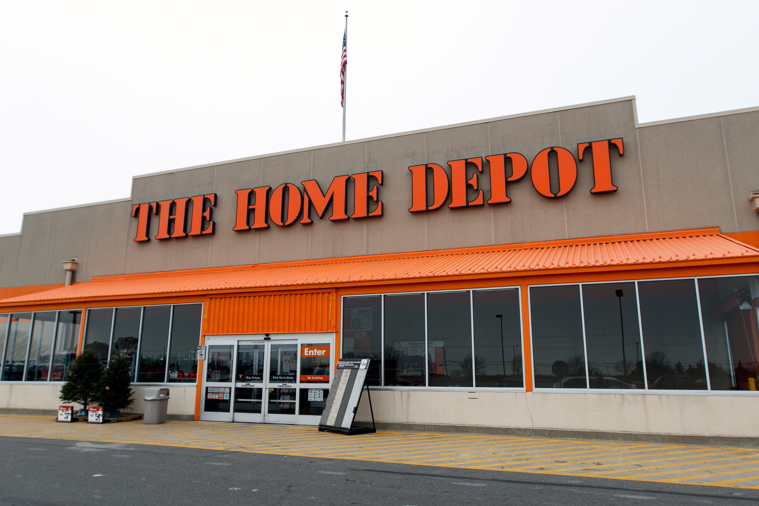 Home Depot Reports Mixed Results for Q1 FY'25