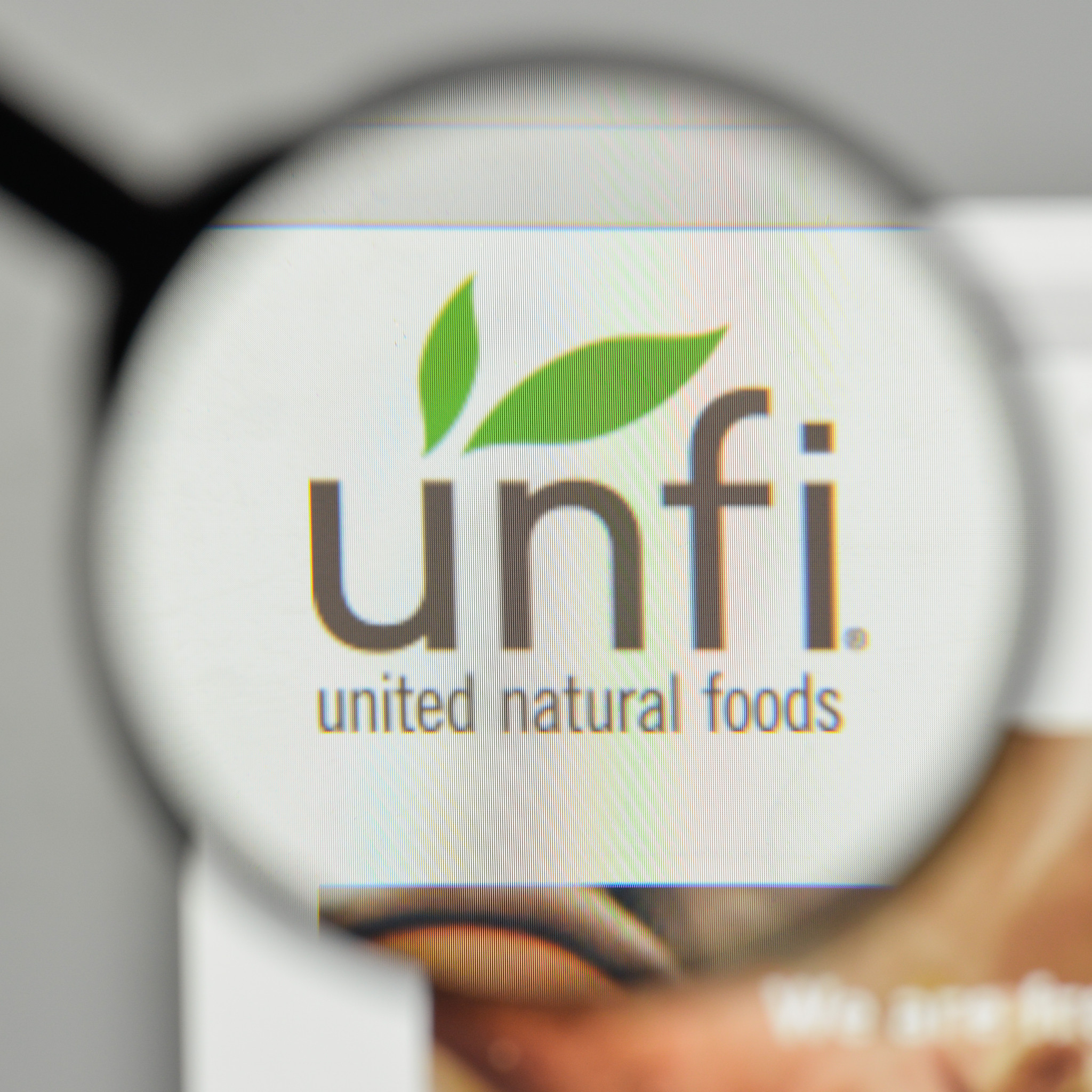 United Natural Foods, Inc. (UNFI) Beats Q3 Expectations, Updates Outlook