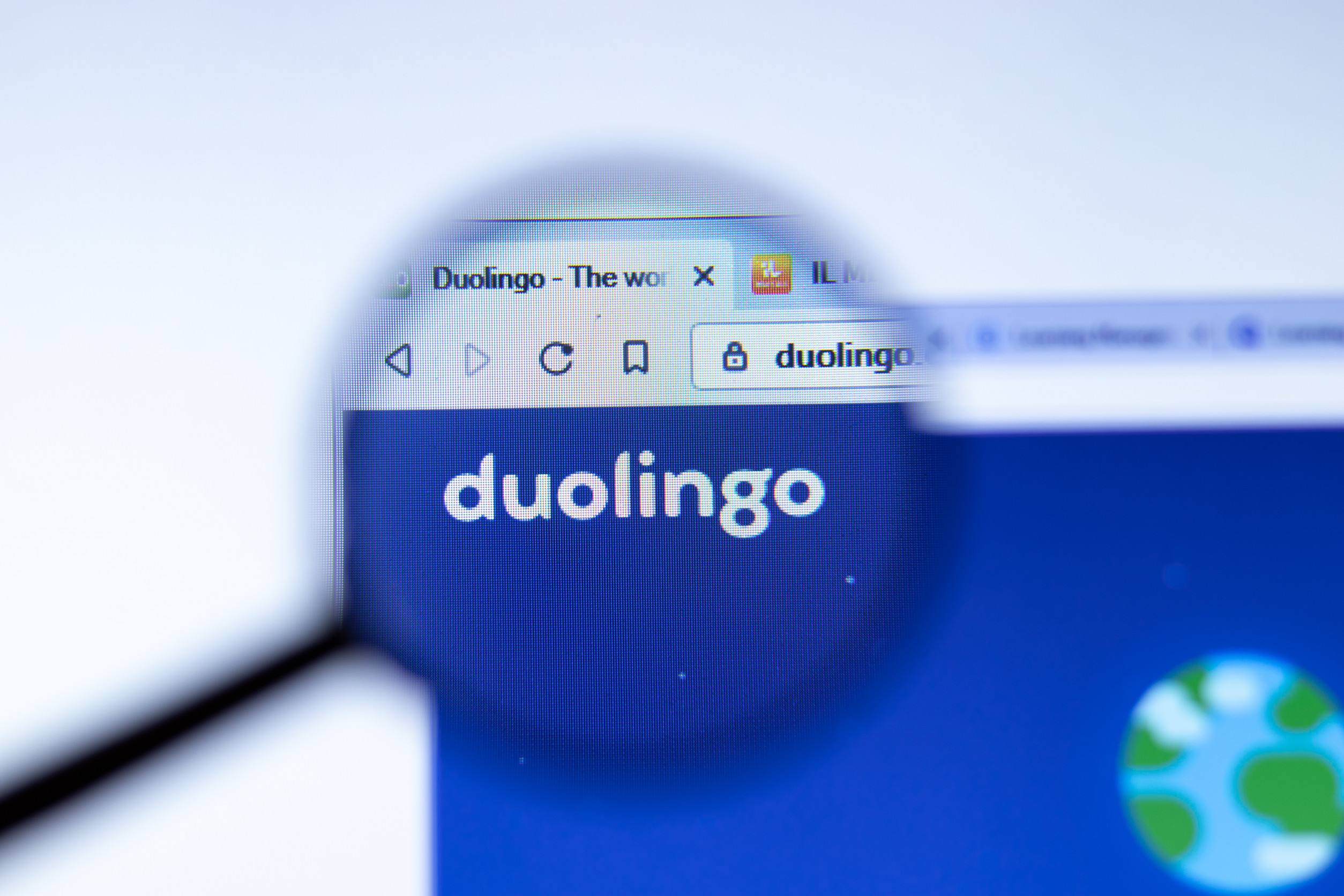 Duolingo Shares Surge with Q2 Results: How AI Changed the Game