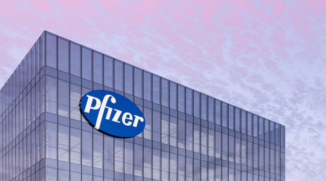 Pfizer (PFE) Beats Expectations in Q2 2025, Raises EPS Guidance