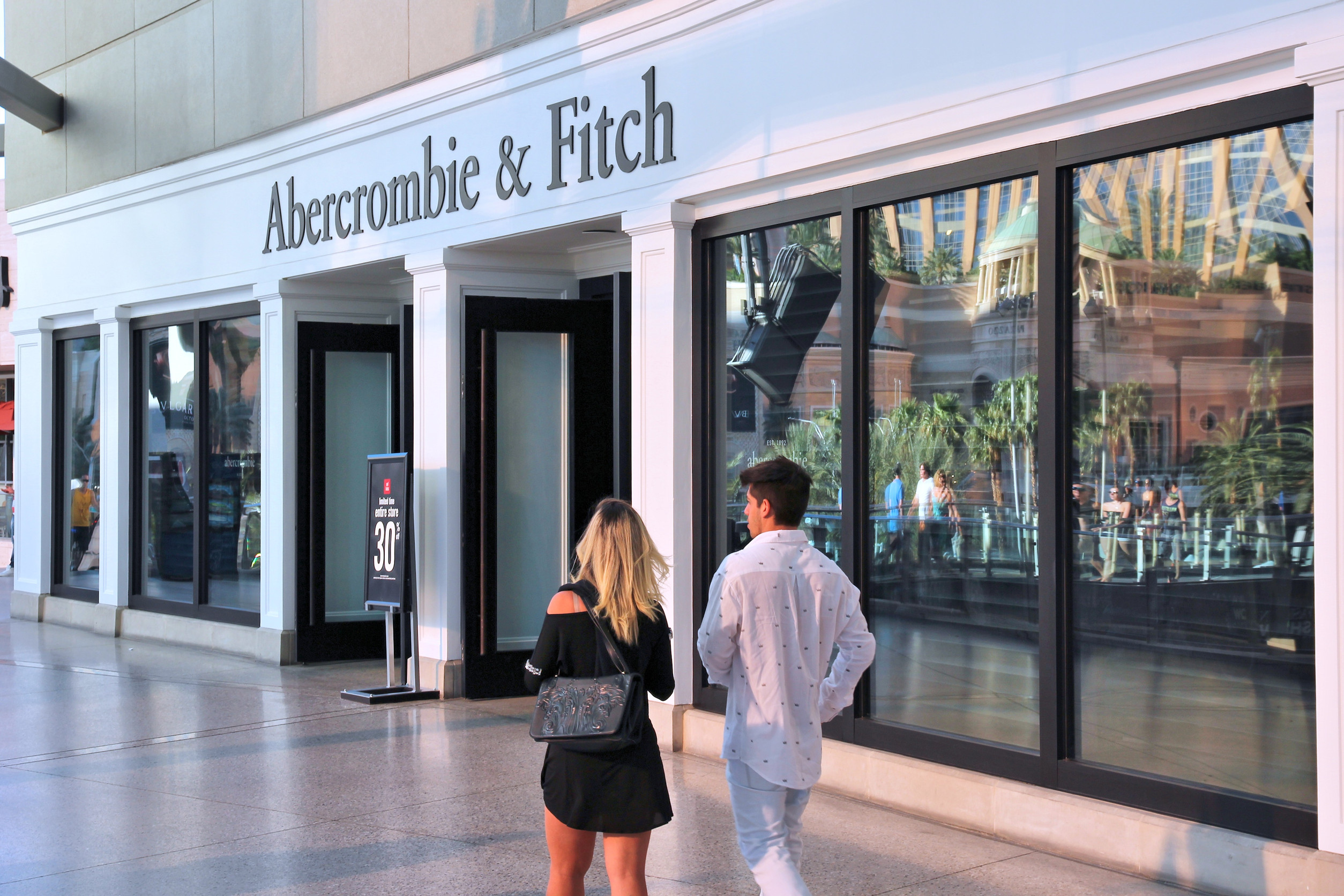 Abercrombie & Fitch Co. Reports Strong Q2 2025 Results, Raises Full-Year Outlook