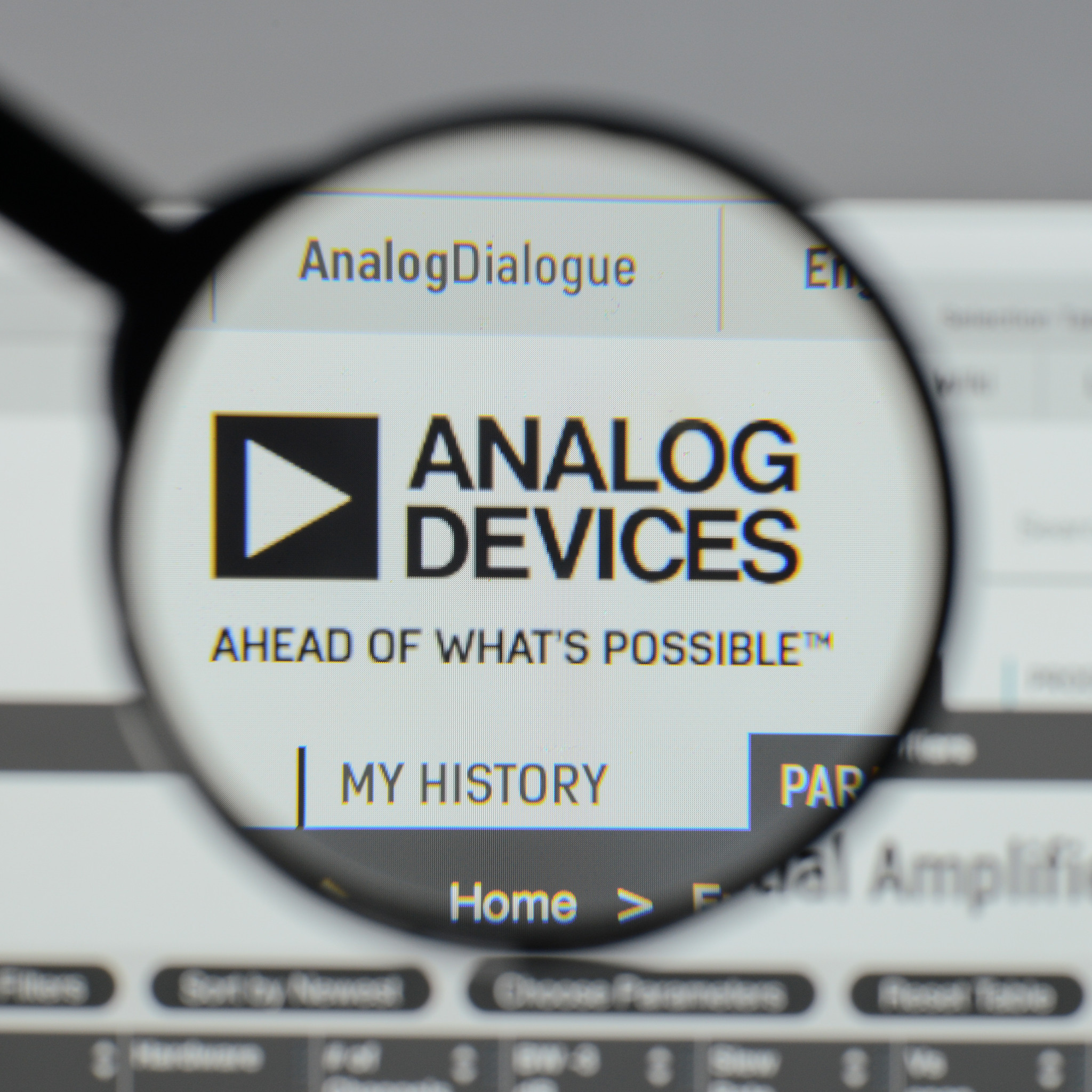 Analog Devices, Inc. (ADI) Surpasses Expectations in Fiscal Q3 2025