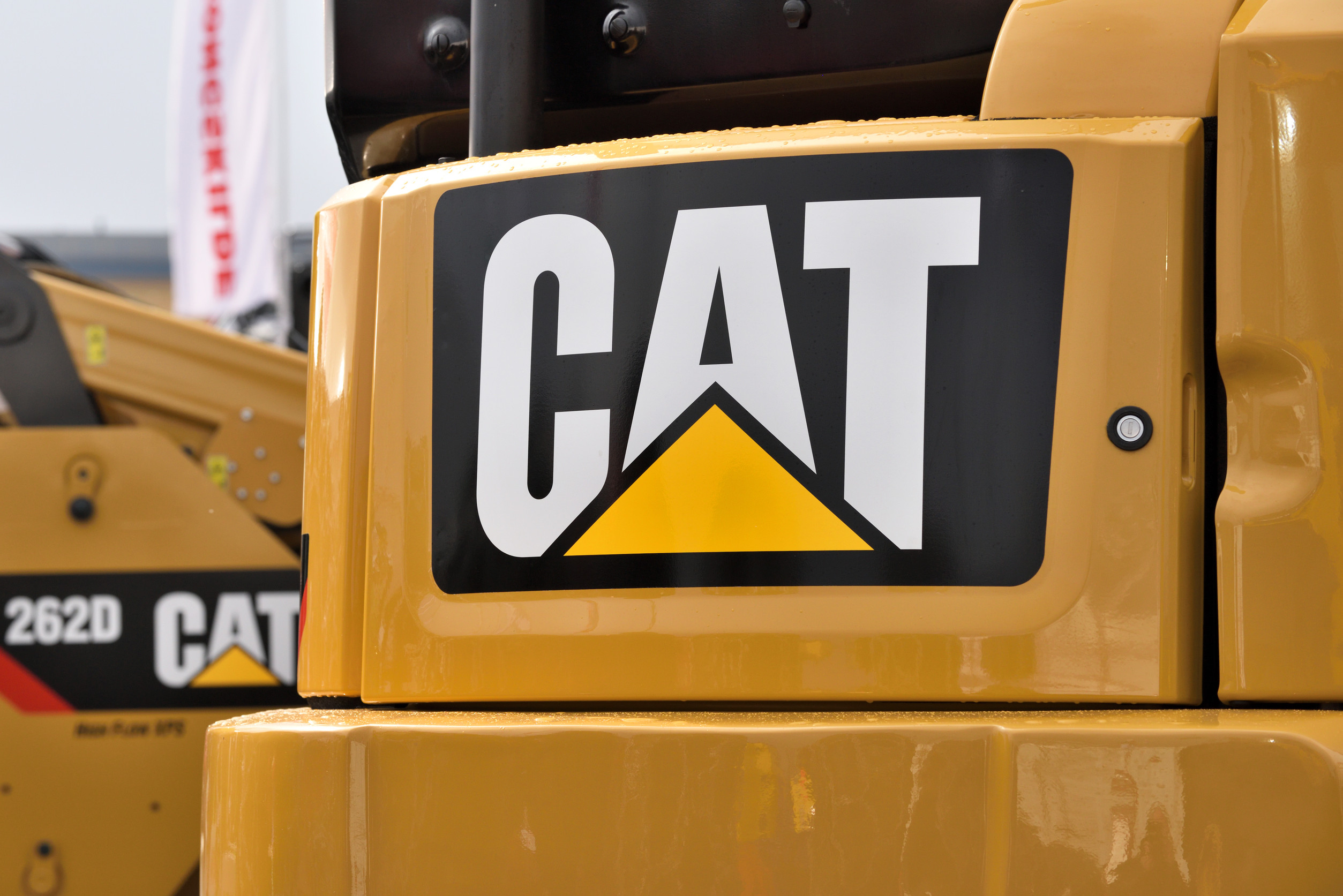 Caterpillar Inc. (CAT) Reports Mixed Second-Quarter 2025 Financial Results
