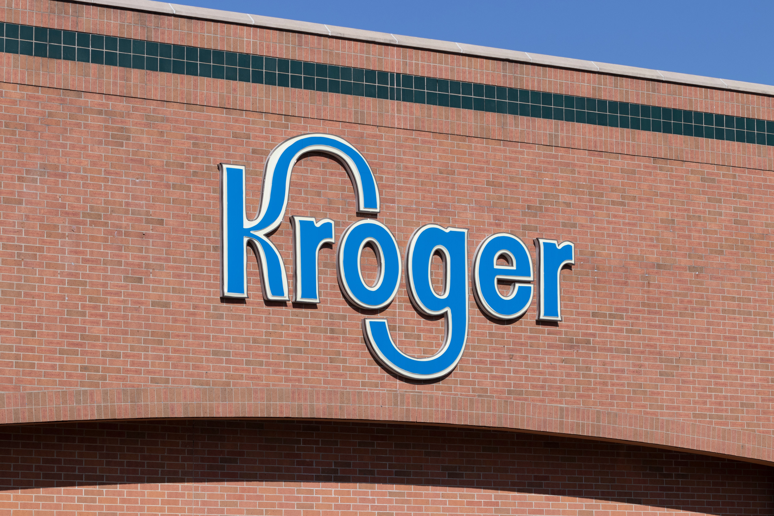 Kroger Co. Reports Strong Q2 2025 Earnings, Raises Full-Year Guidance