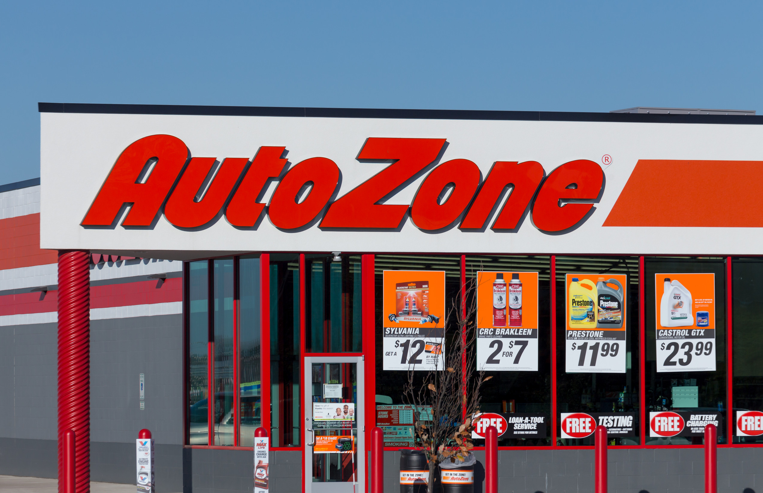 AutoZone Reports Mixed Q4 Results, Focuses on Expansion Ahead