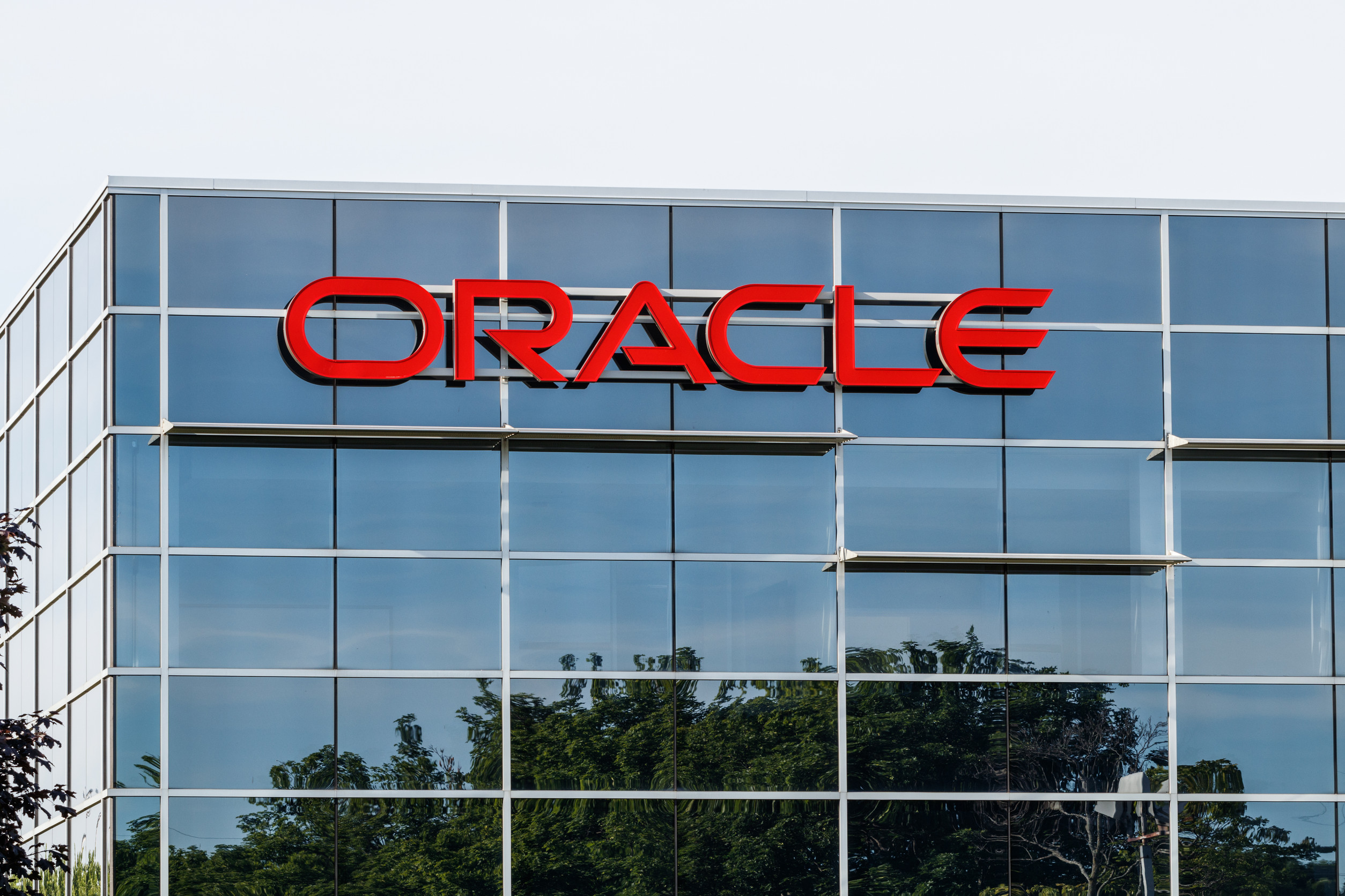 Why Is ORCL Stock Up Today: AI Push and Analyst Upgrade Fuel Momentum