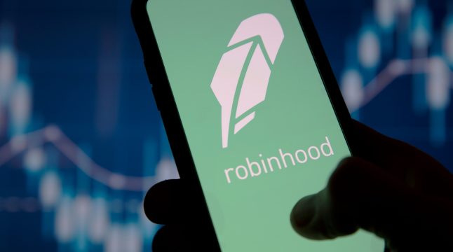 HOOD: S&amp;P 500 Entry and Fintech Expansion Fuel Rally