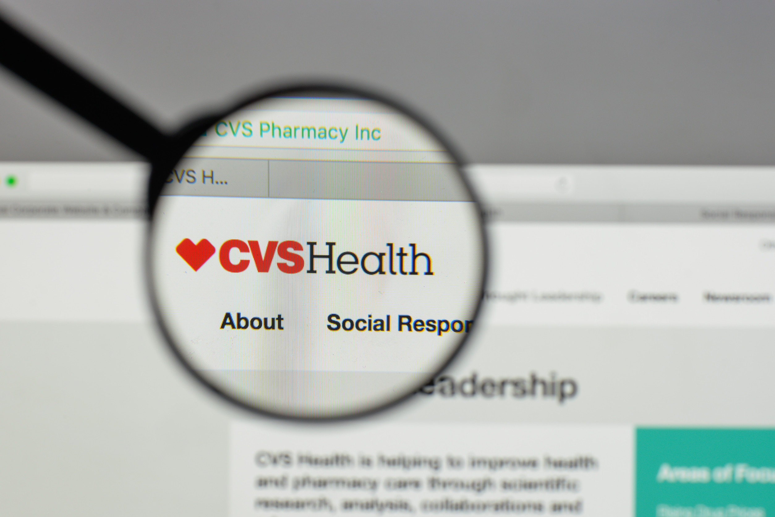 CVS Health Corp Beats Q3 2025 Estimates and Raises Full-Year EPS Guidance