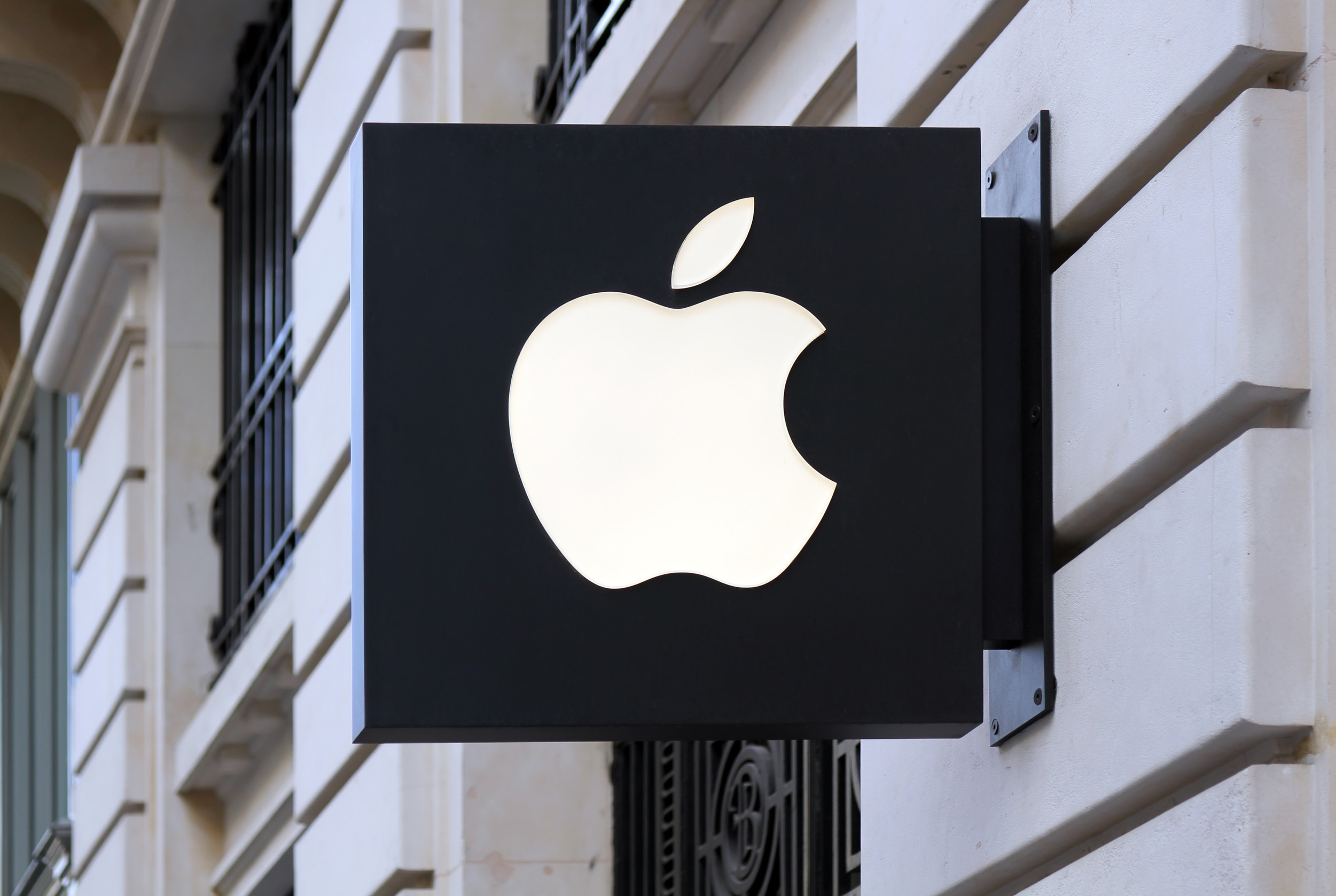 Apple's Foldable iPhone: Too Late to the Party, or Perfectly Timed for Perfection?