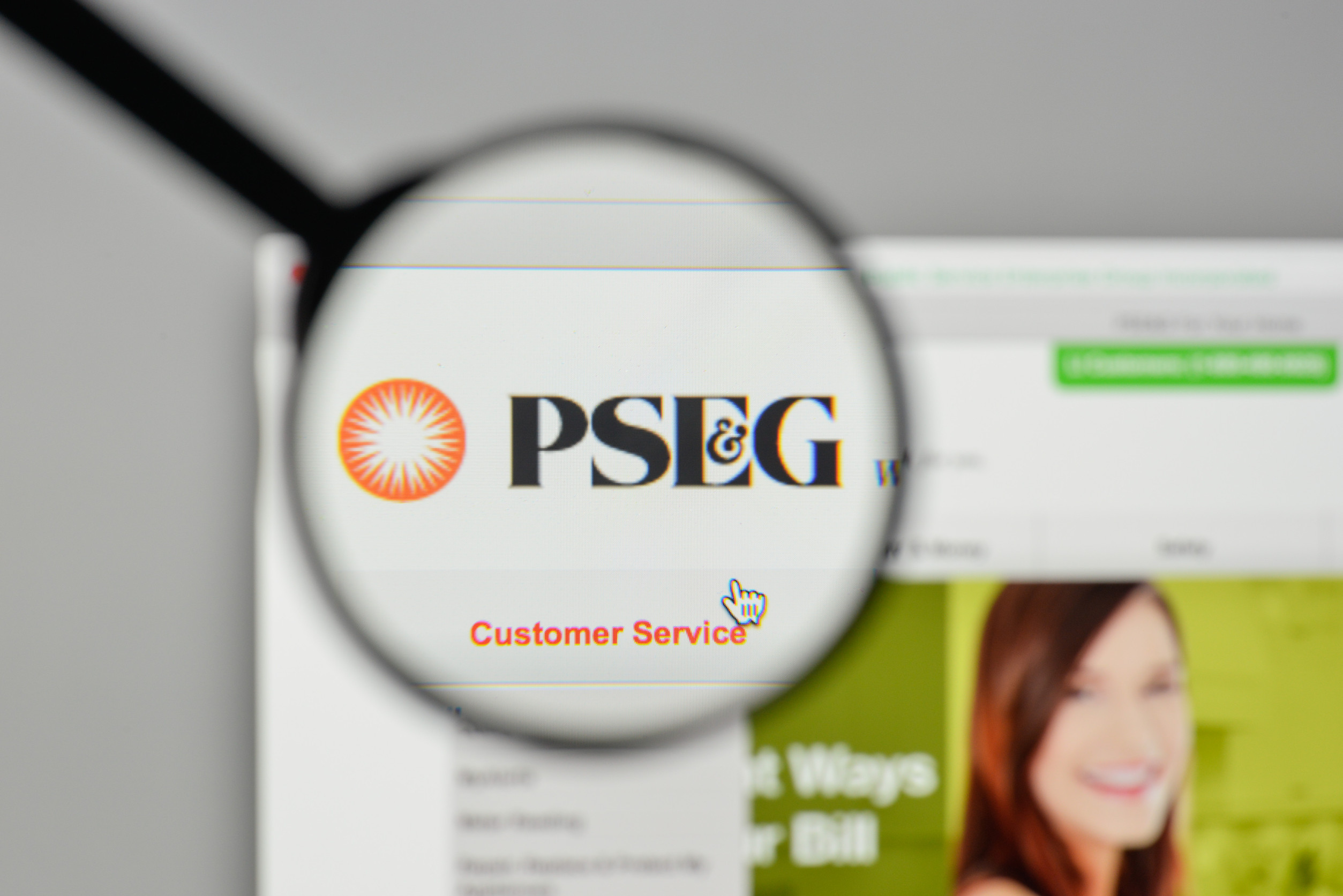 PSEG (PEG) Surpasses Q3 2025 Estimates, Boosts Non-GAAP Earnings Outlook