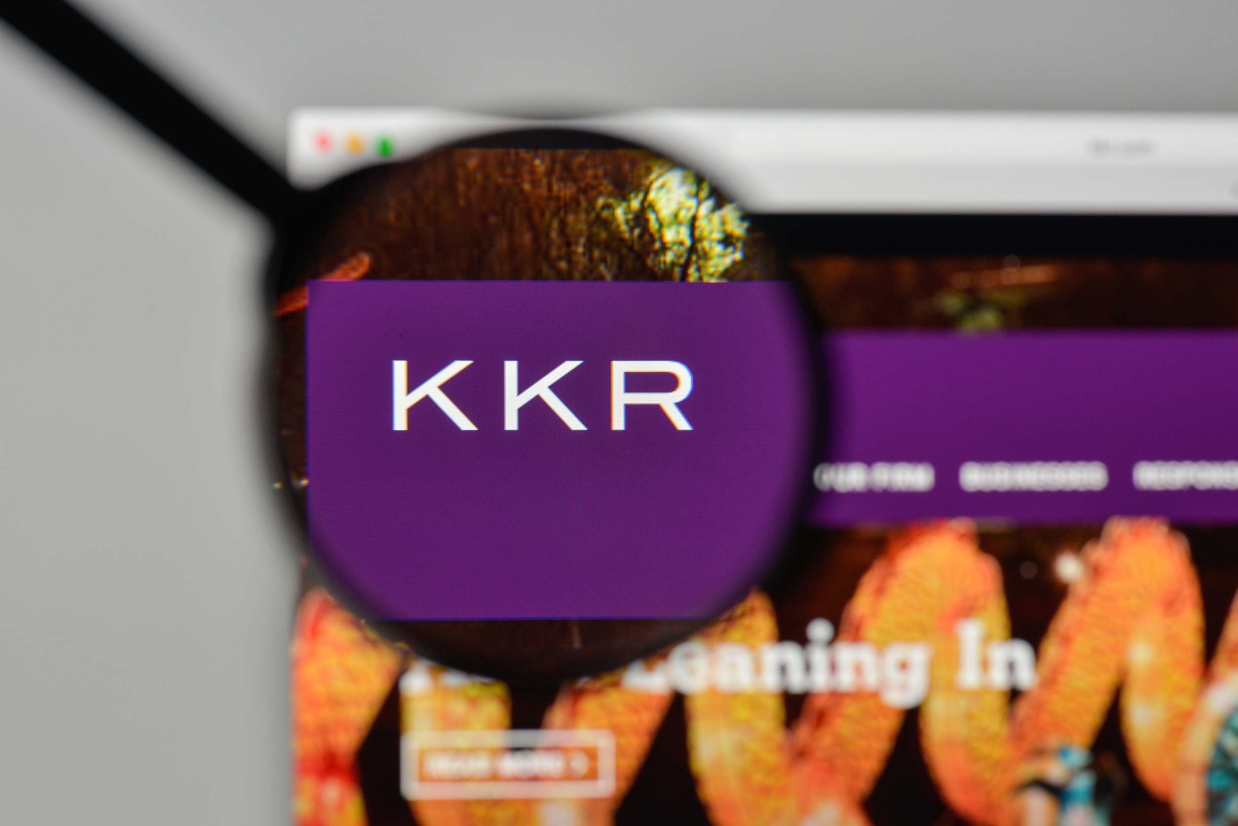 KKR & Co. Inc. Reports Mixed Q3 2025 Results with EPS Beat and Revenue Shortfall