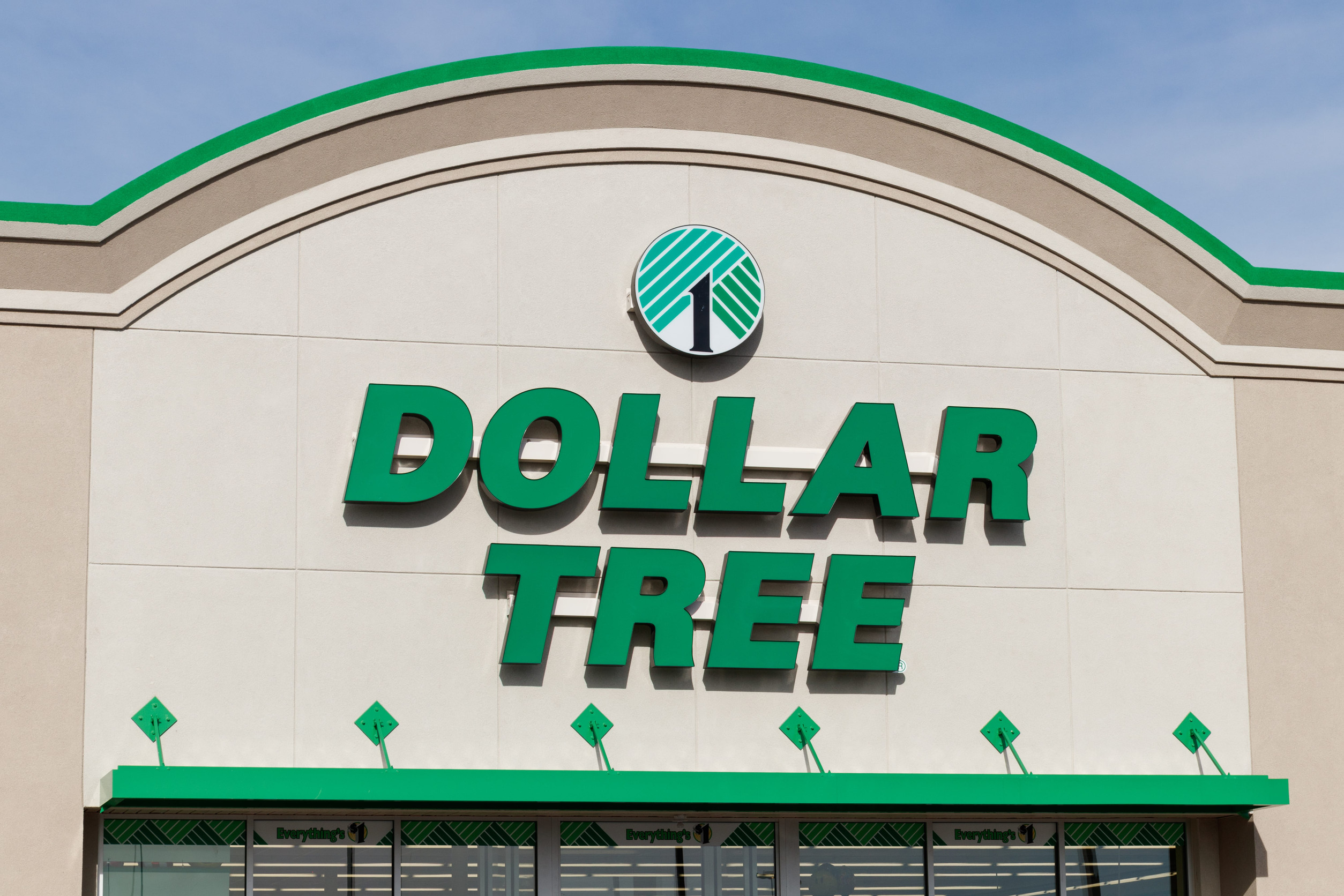 Quarterly Earnings Review: Dollar Tree and SAIC